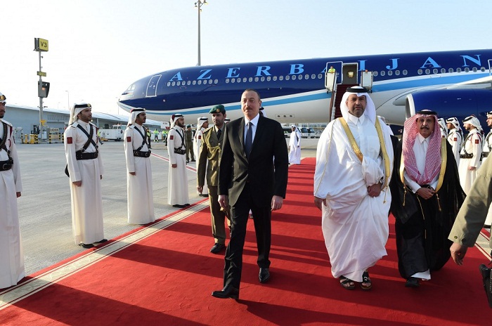 Ilham Aliyev ist zu Besuch in Katar